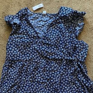 Brand new/never worn maternity shirt.